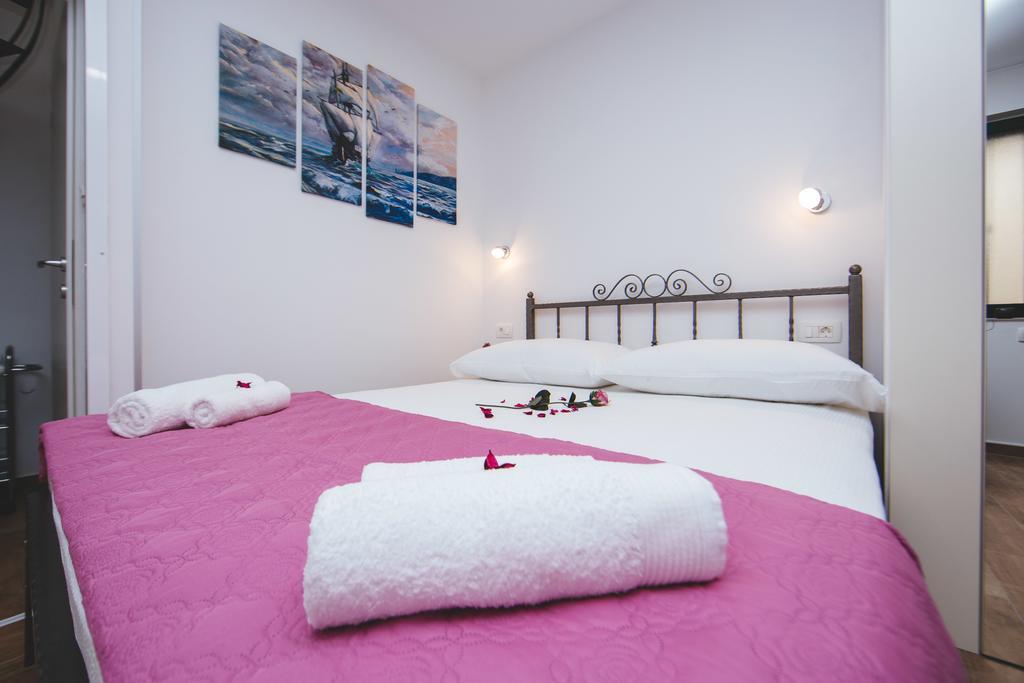 Apartment Felix Spalato Esterno foto